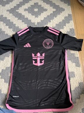 Inter Miami Messi #10 “Dare to Dream” edition size 11/12 kids jersey